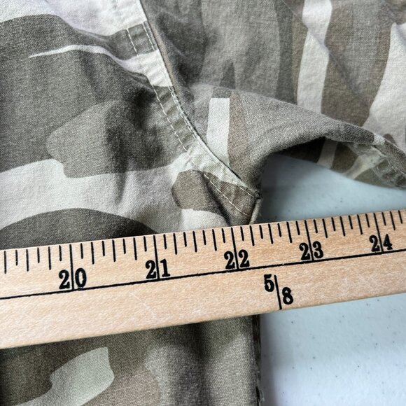 Cabelas Safari Series Shirt Jacket Mens Medium Camo Long Sleeve Button Up Drawst - Picture 6 of 7